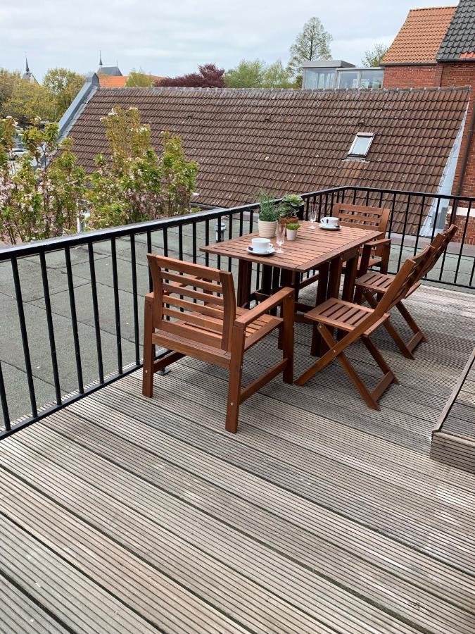 Charmante Ferienwohnung Mit Terrasse Im Herzen Von Норден Екстер'єр фото